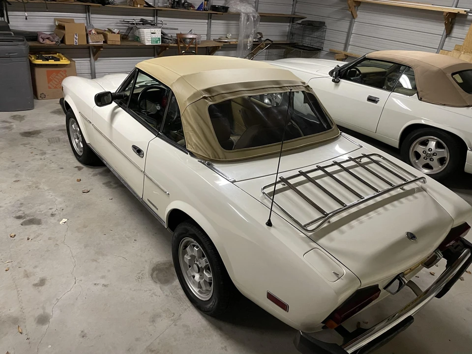 1984 Fiat 124 Sport Spider - Image 14 of 31