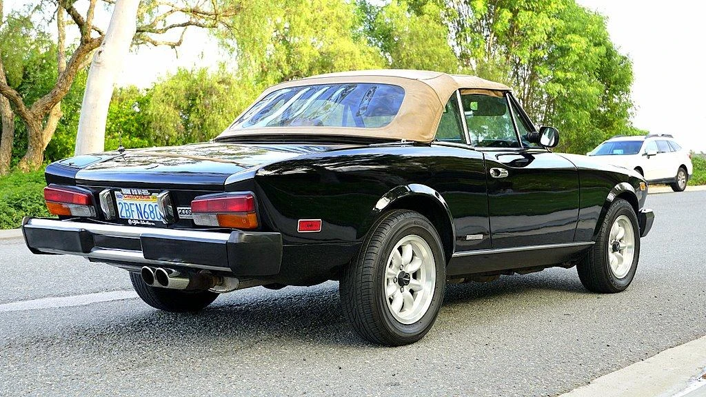 1984 Fiat 124 Sport Spider - Image 28 of 31