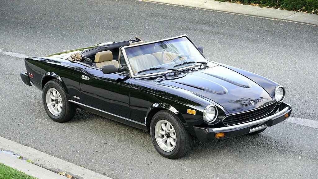 1984 Fiat 124 Sport Spider - Image 23 of 31