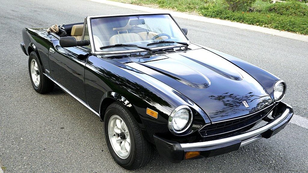 1984 Fiat 124 Sport Spider - Image 22 of 31