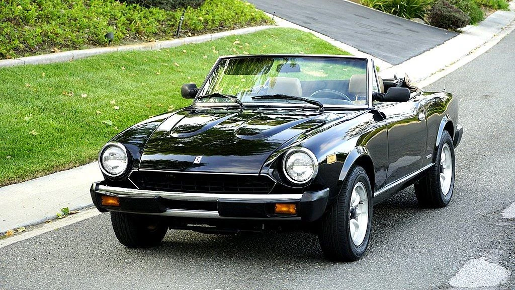 1984 Fiat 124 Sport Spider - Image 13 of 31
