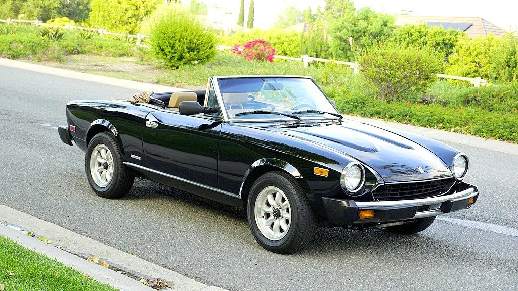 1984 Fiat 124 Sport Spider - Image 24 of 31