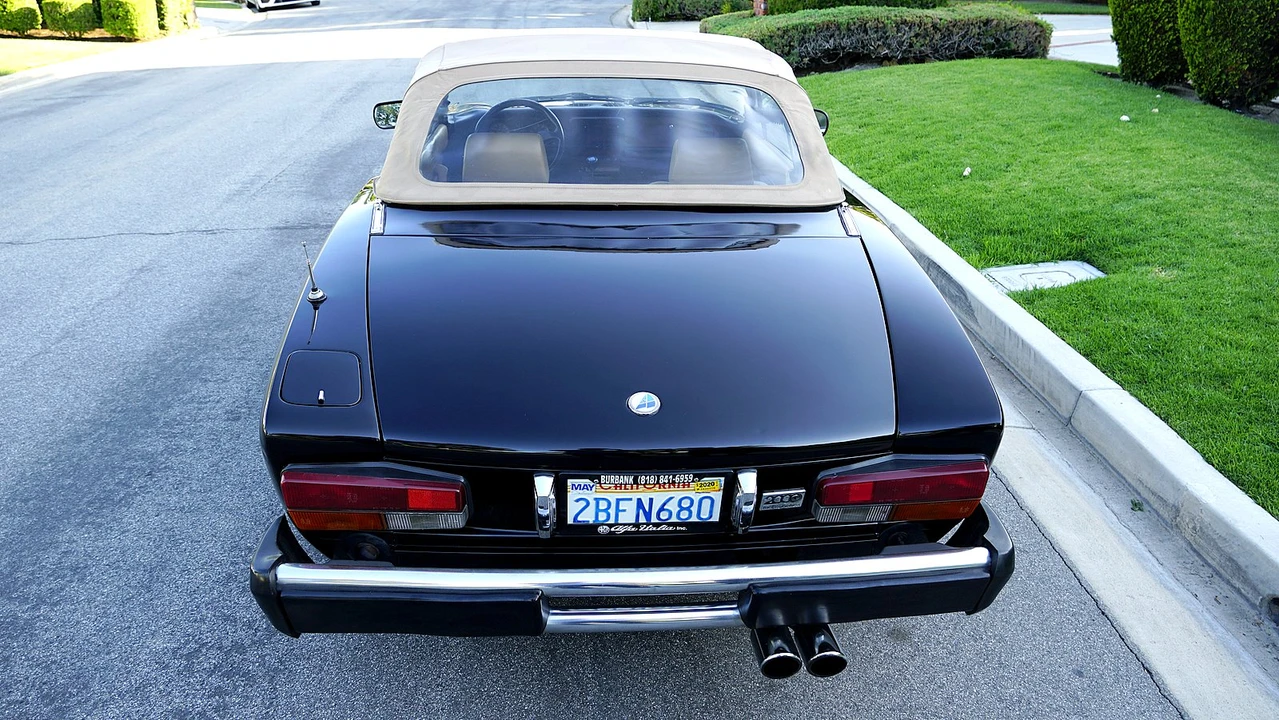 1984 Fiat 124 Sport Spider - Image 29 of 31