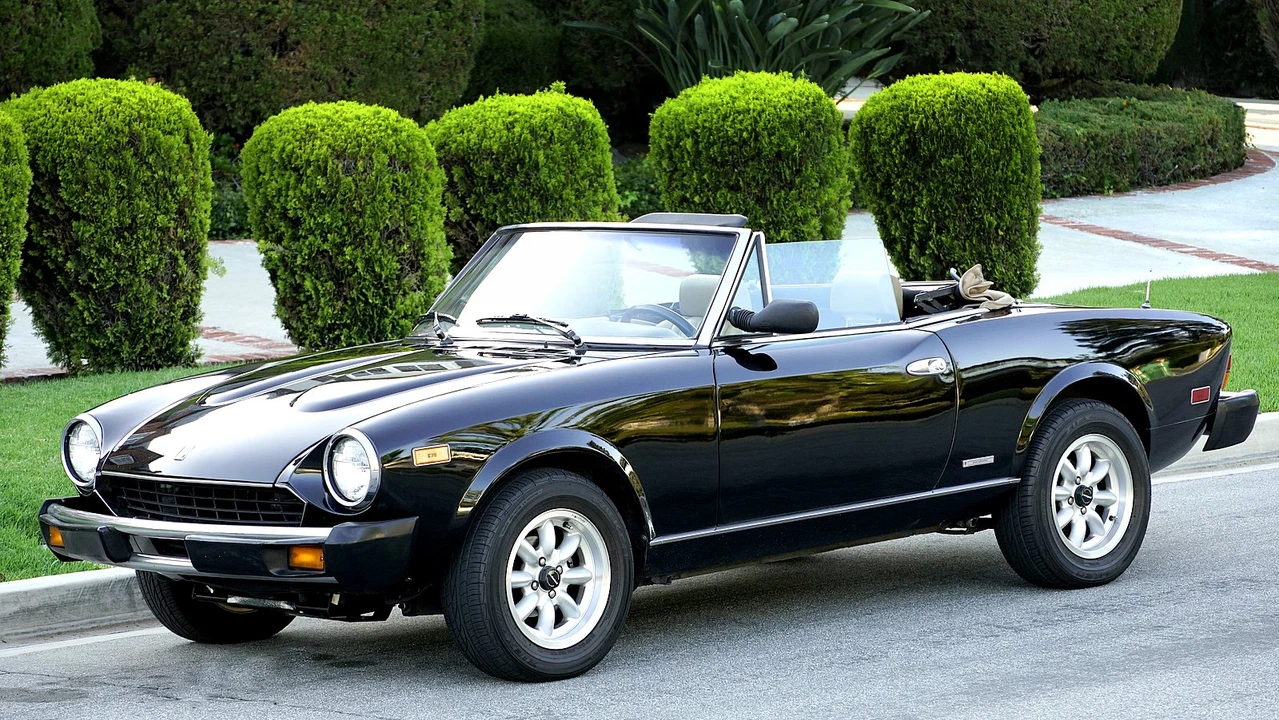 1984 Fiat 124 Sport Spider - Image 6 of 31