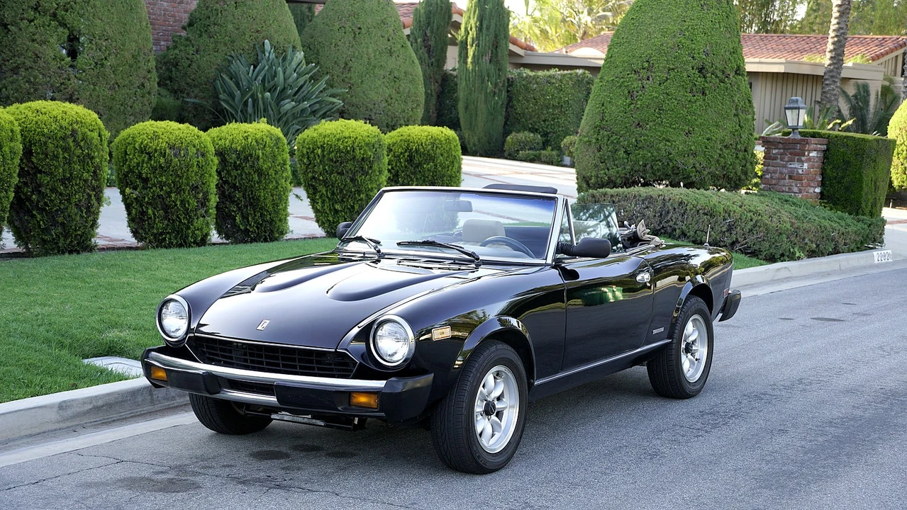 1984 Fiat 124 Sport Spider - Image 12 of 31