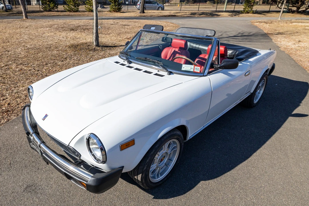 1984 Fiat 124 Sport Spider - Image 3 of 31