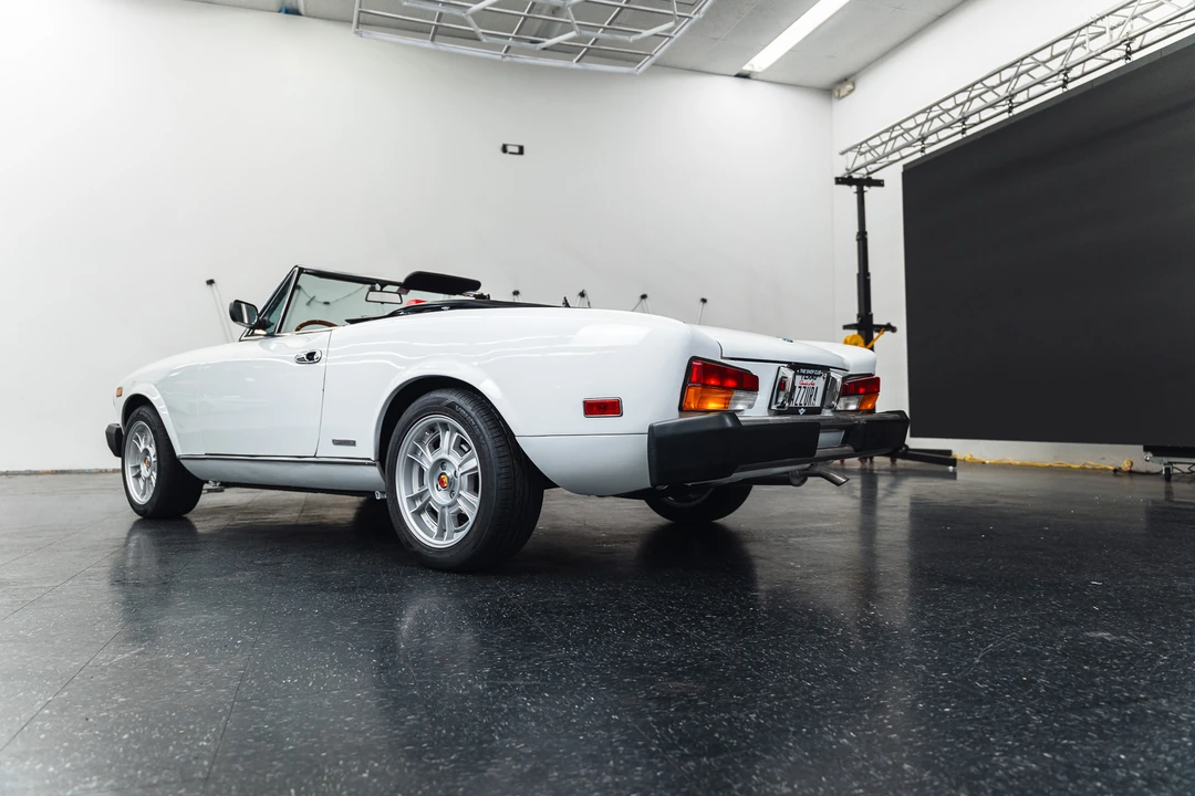 1984 Fiat 124 Sport Spider - Image 15 of 31