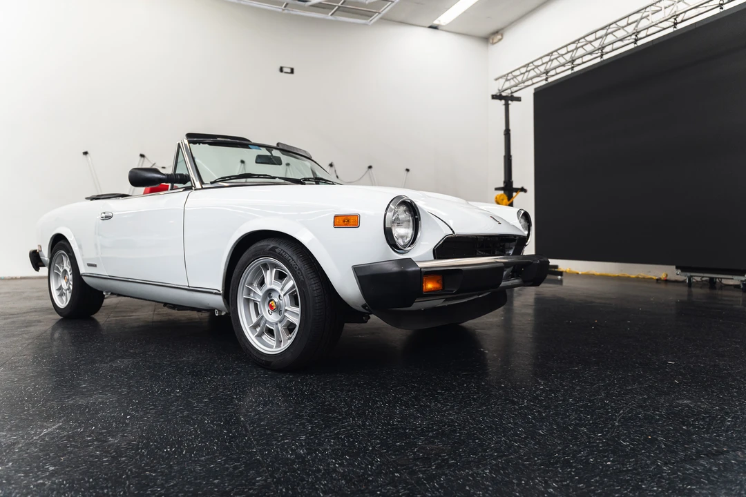 1984 Fiat 124 Sport Spider - Image 9 of 31