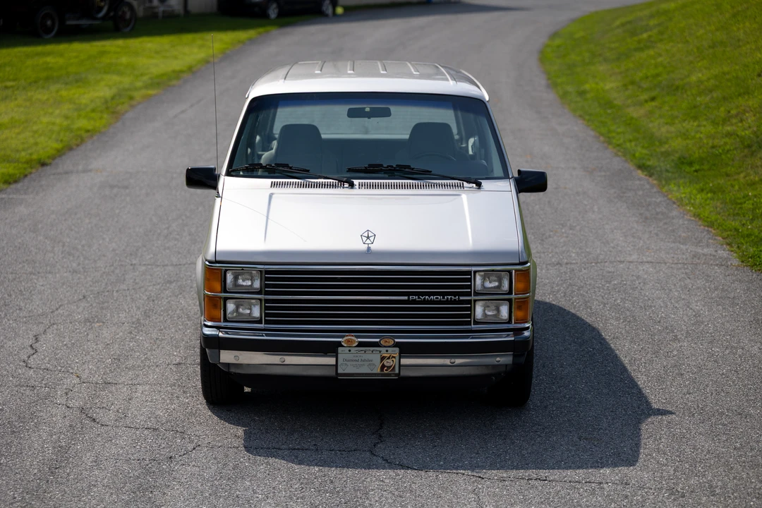 1984 Plymouth Voyager & Grand Voyager - Image 9 of 31