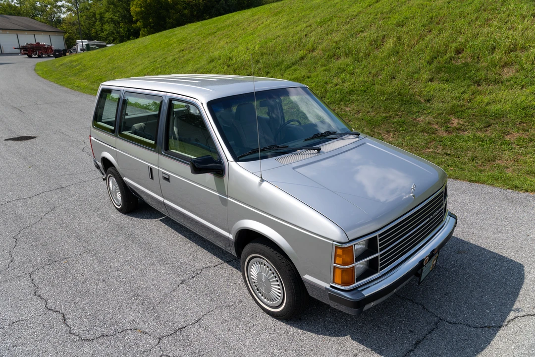 1984 Plymouth Voyager & Grand Voyager - Image 3 of 31