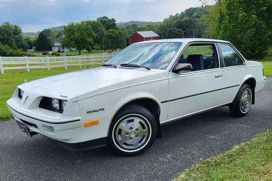 1984 Pontiac 2000 Sunbird Coupe