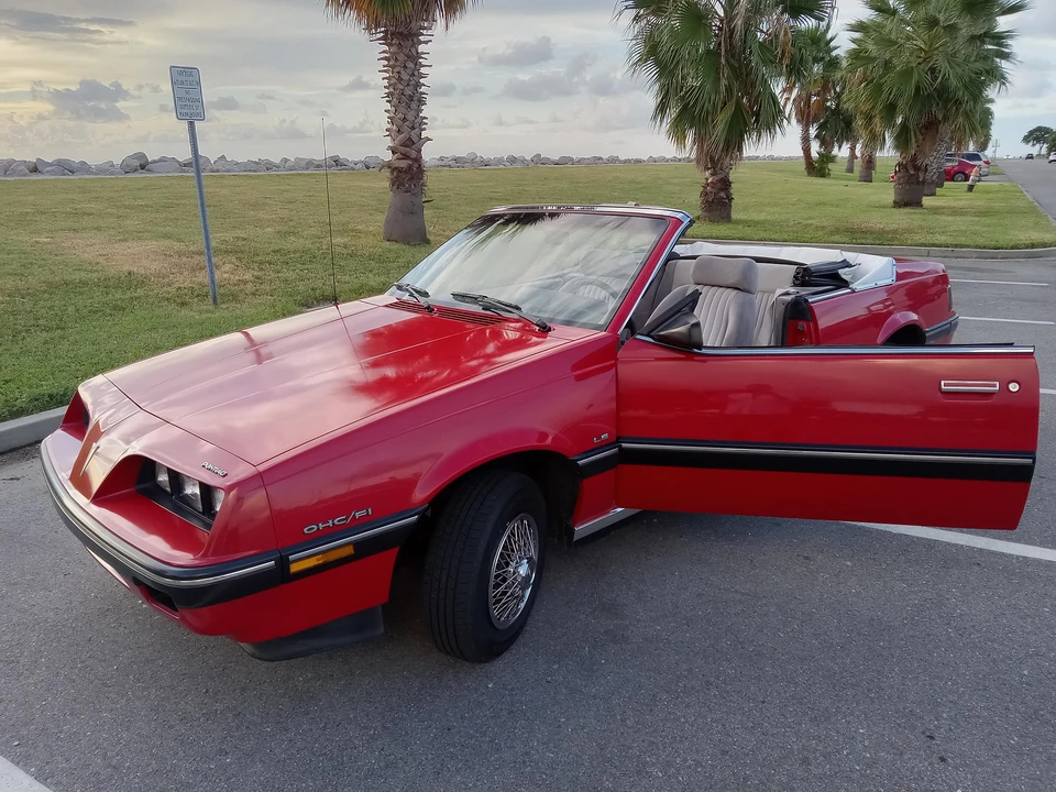 1984 Pontiac Sunbird - Image 12 of 31