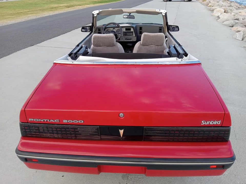 1984 Pontiac Sunbird - Image 24 of 31