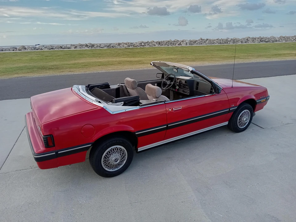 1984 Pontiac Sunbird - Image 28 of 31