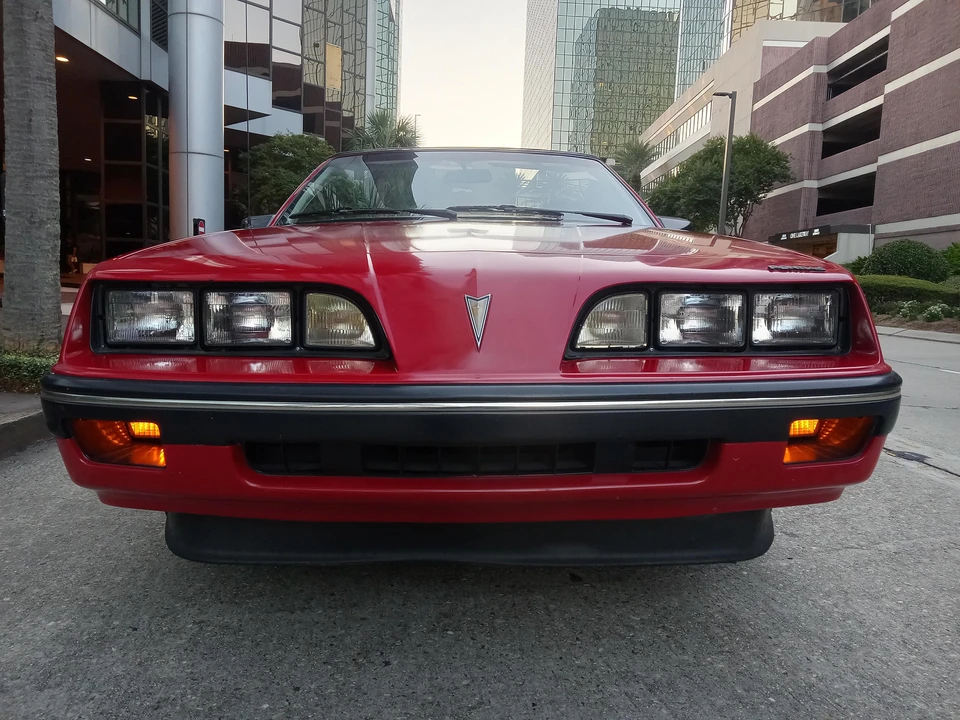1984 Pontiac Sunbird - Image 7 of 31