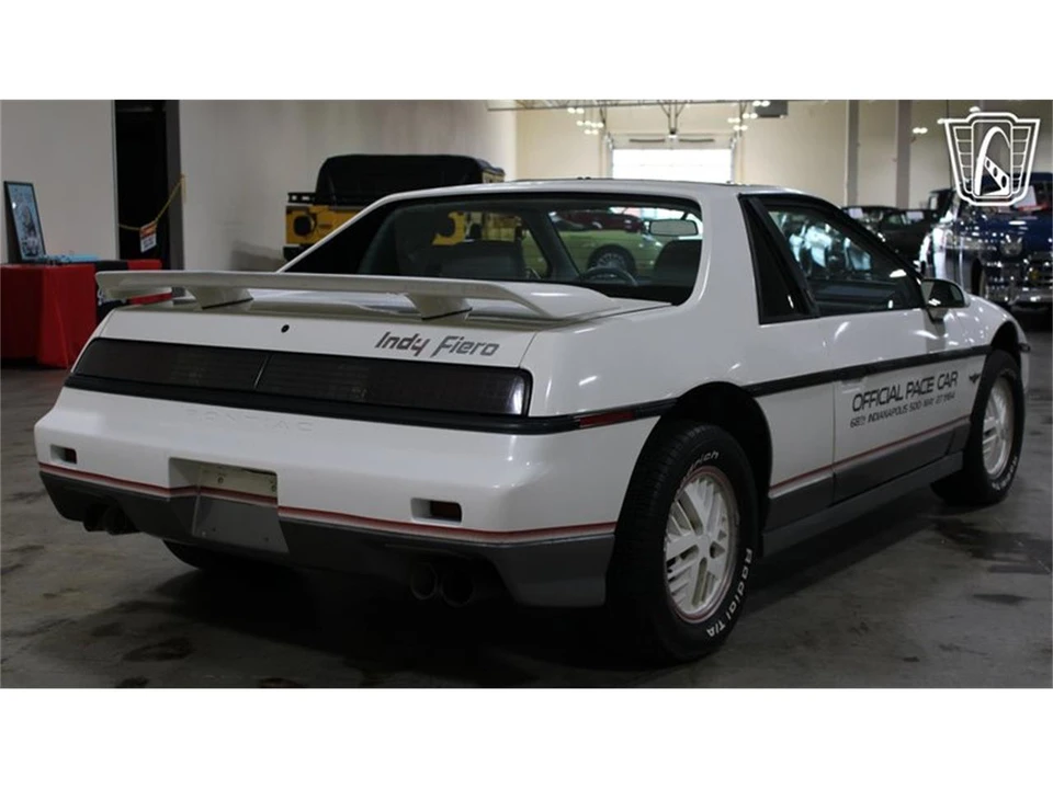 1984 Pontiac Fiero - Image 31 of 31