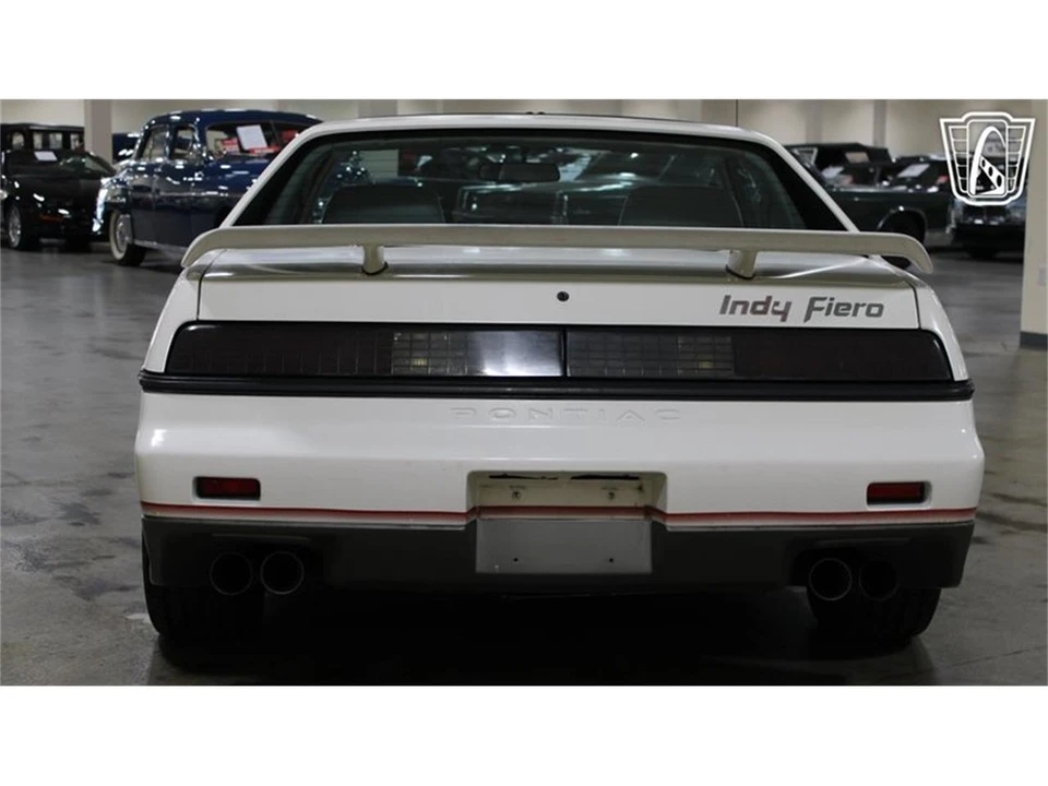1984 Pontiac Fiero - Image 6 of 31