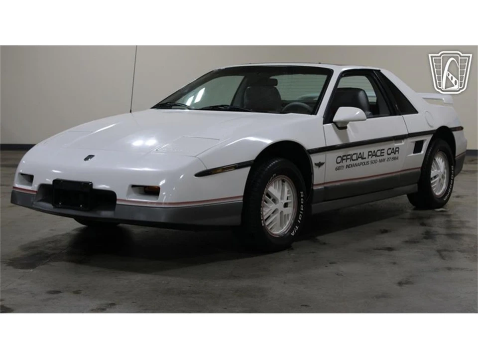1984 Pontiac Fiero - Image 22 of 31