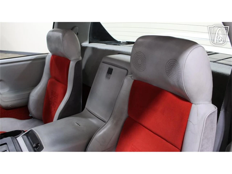 1984 Pontiac Fiero - Image 12 of 31