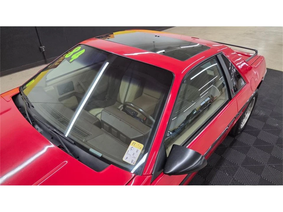 1984 Pontiac Fiero - Image 15 of 31