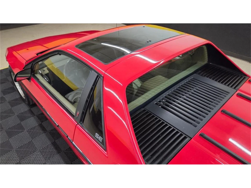 1984 Pontiac Fiero - Image 16 of 31