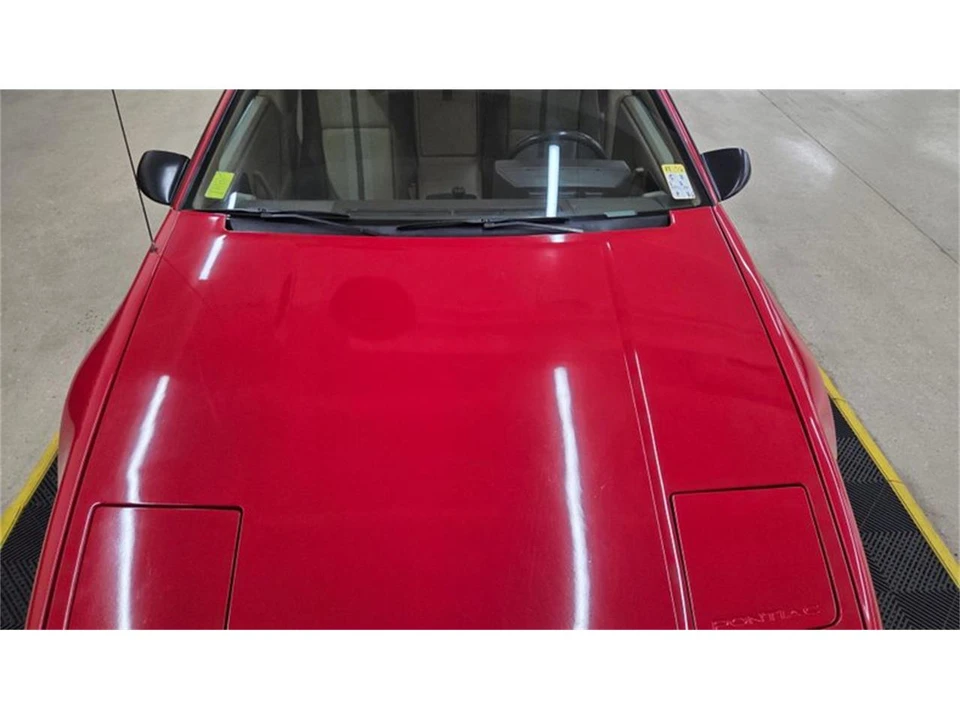 1984 Pontiac Fiero - Image 13 of 31