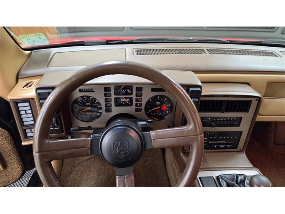 1984 Pontiac Fiero - Image 29 of 31