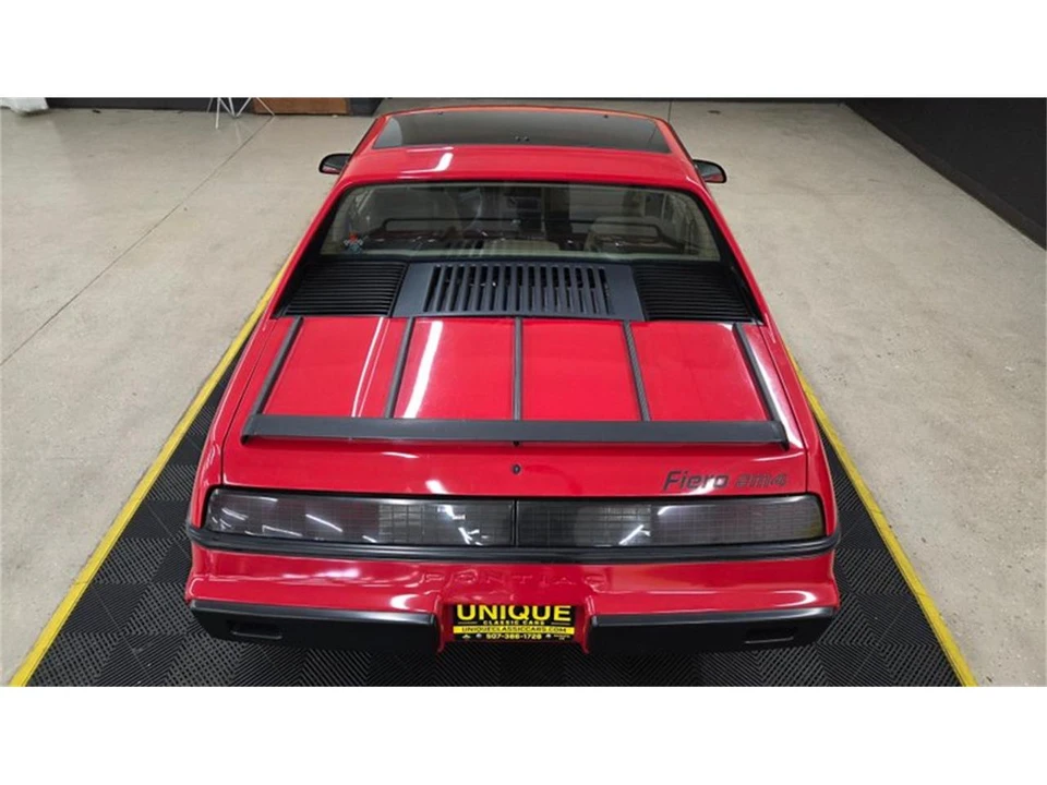 1984 Pontiac Fiero - Image 19 of 31