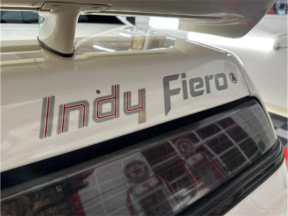 1984 Pontiac Fiero - Image 28 of 31