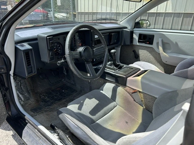 1984 Pontiac Fiero - Image 11 of 12