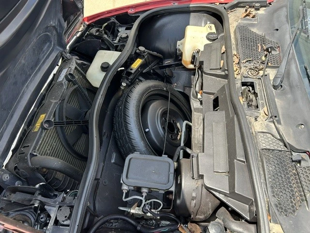 1984 Pontiac Fiero - Image 7 of 12