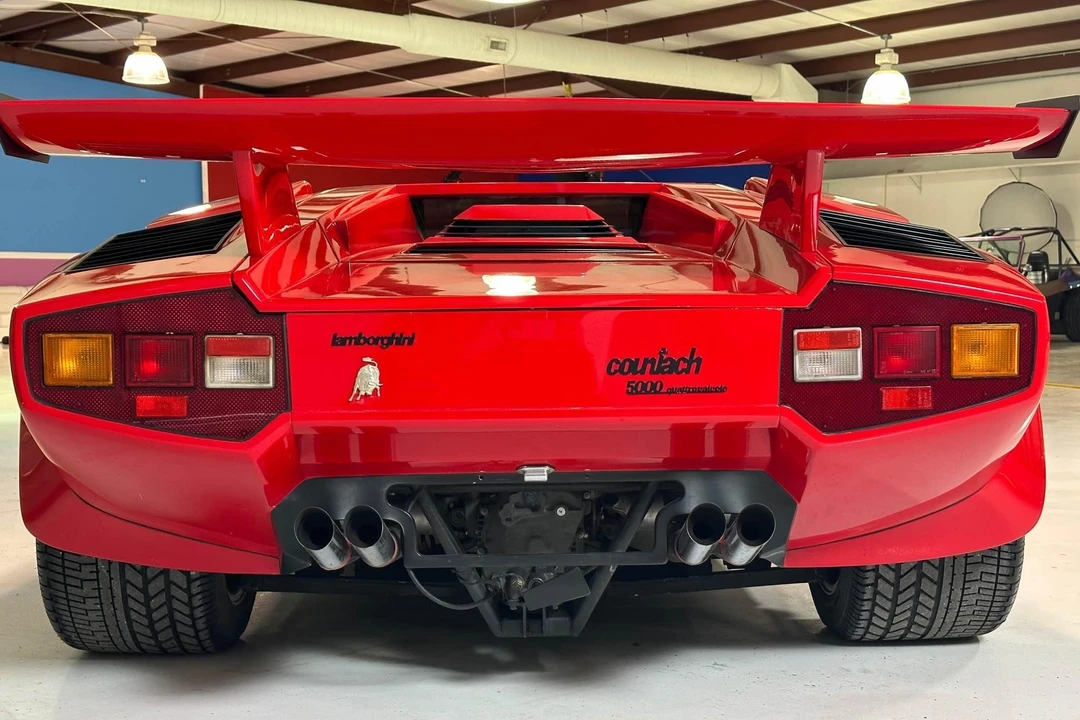 1984 Pontiac Fiero - Image 5 of 31