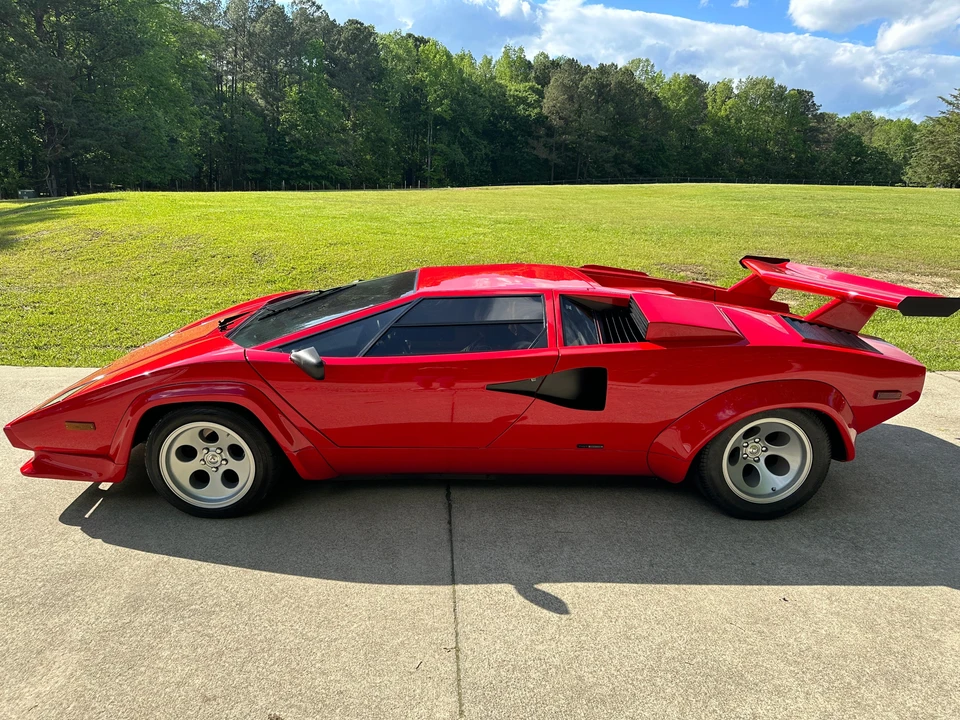 1984 Pontiac Fiero - Image 10 of 31
