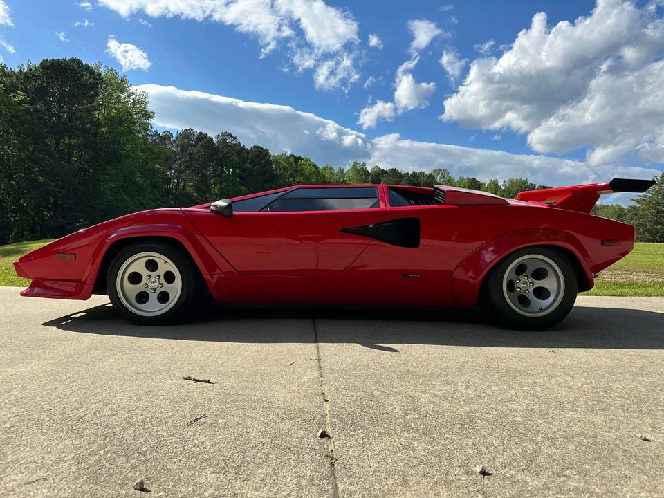 1984 Pontiac Fiero - Image 8 of 31