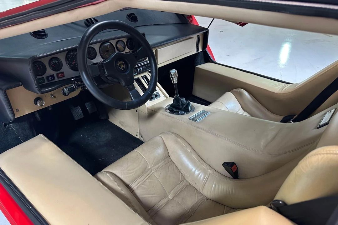 1984 Pontiac Fiero - Image 29 of 31