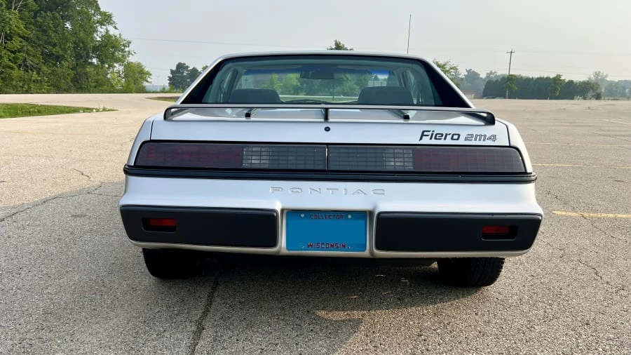 1984 Pontiac Fiero - Image 5 of 29