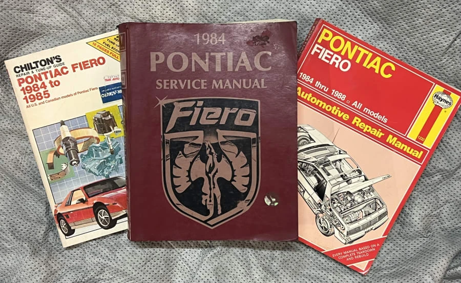 1984 Pontiac Fiero - Image 27 of 29
