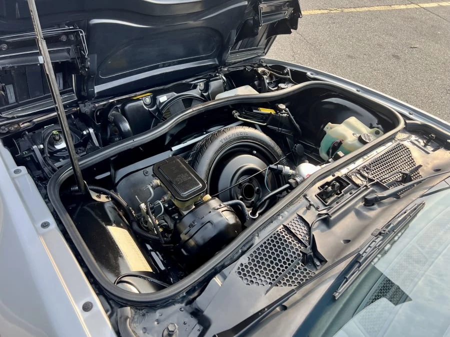 1984 Pontiac Fiero - Image 20 of 29