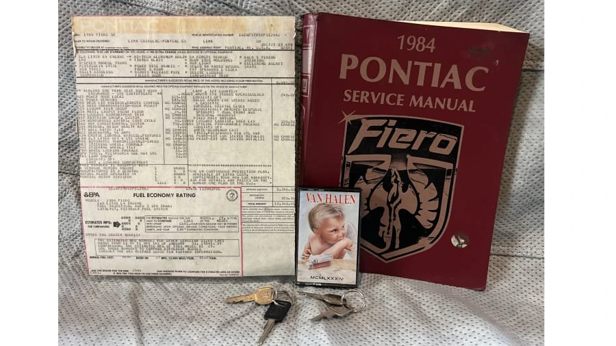 1984 Pontiac Fiero - Image 24 of 29