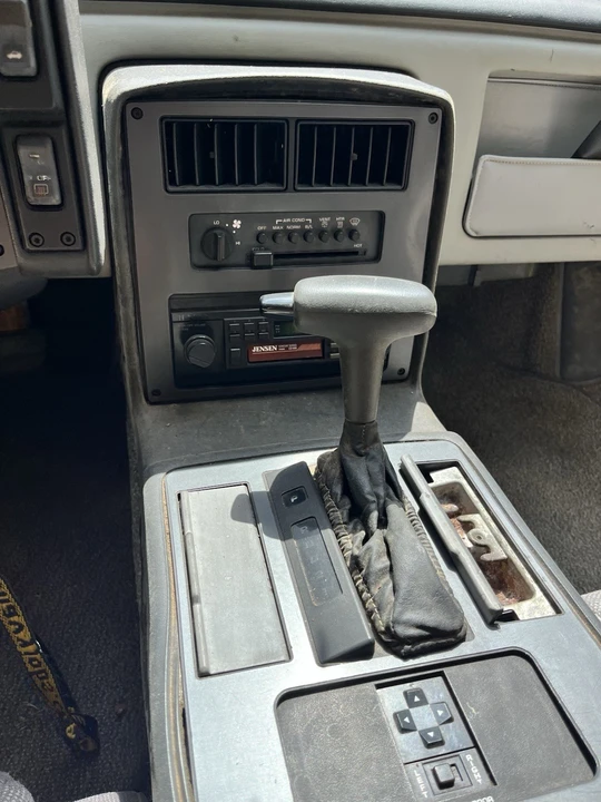 1984 Pontiac Fiero - Image 6 of 9