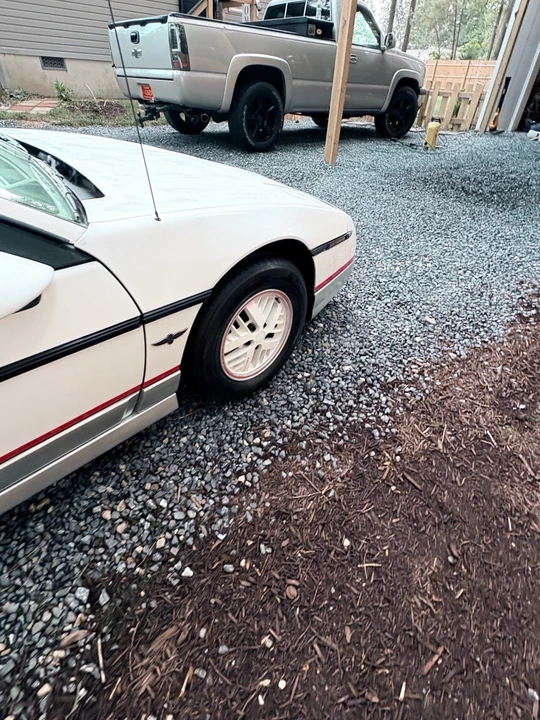 1984 Pontiac Fiero - Image 25 of 31
