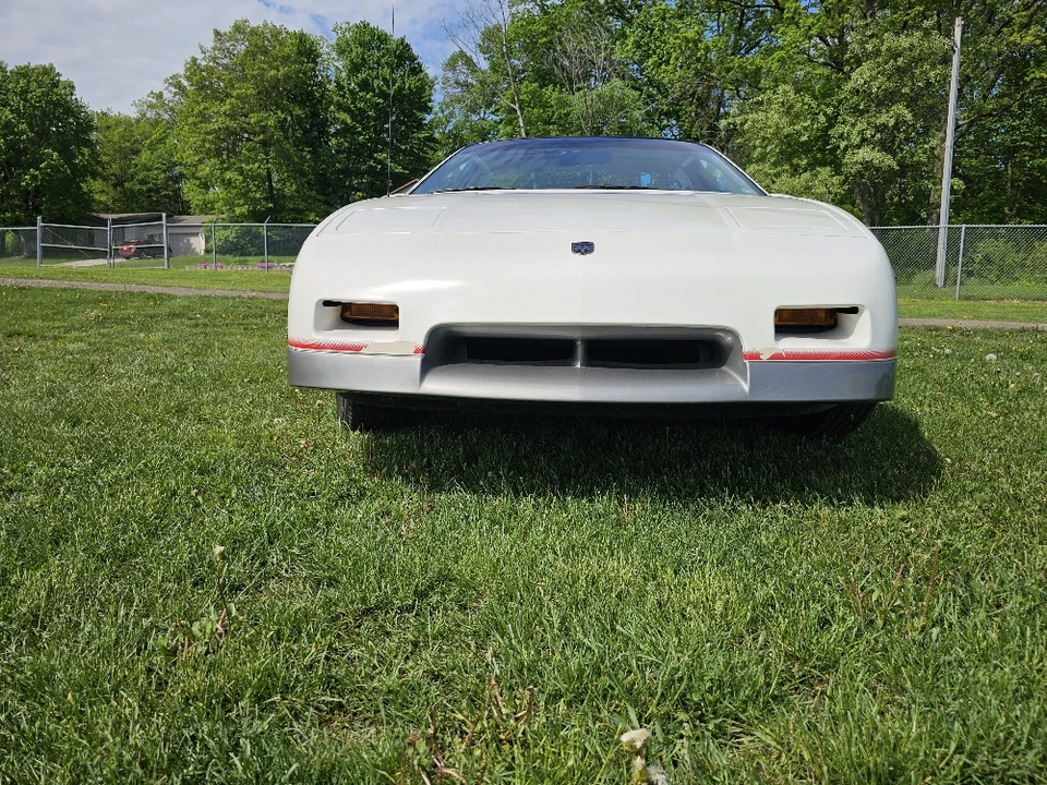 1984 Pontiac Fiero - Image 11 of 31