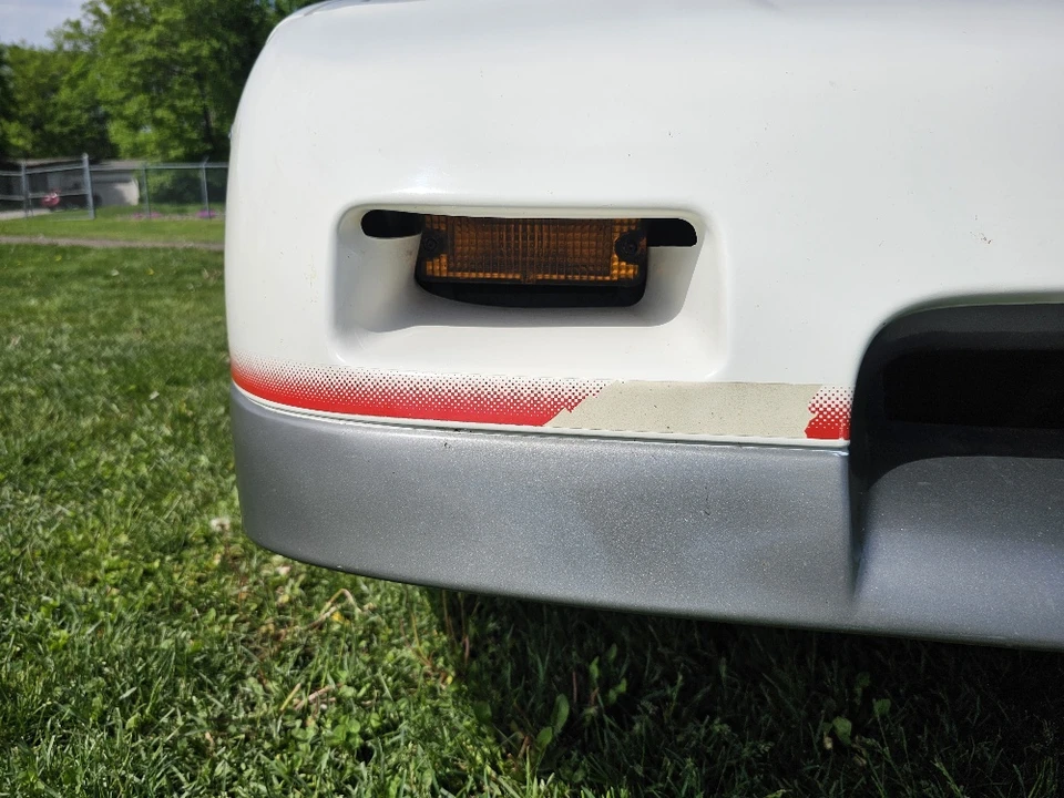 1984 Pontiac Fiero - Image 28 of 31
