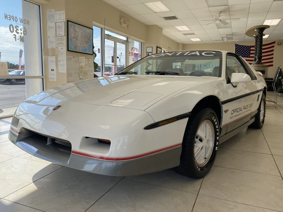 1984 Pontiac Fiero - Image 6 of 31