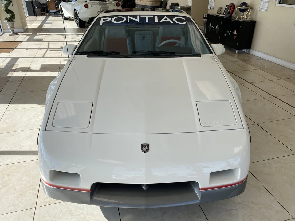 1984 Pontiac Fiero - Image 4 of 31