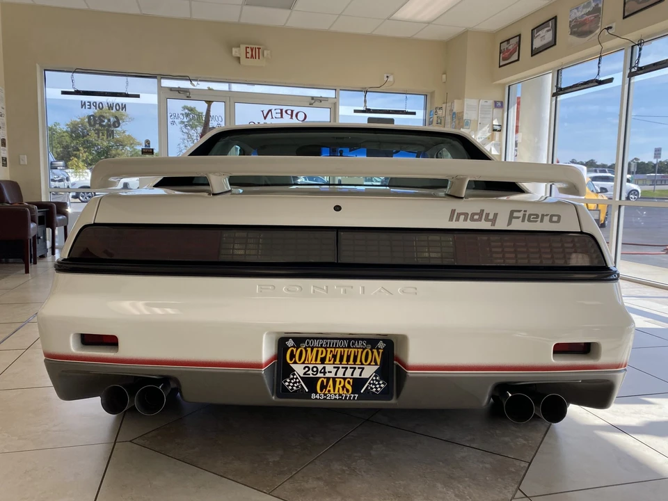 1984 Pontiac Fiero - Image 14 of 31