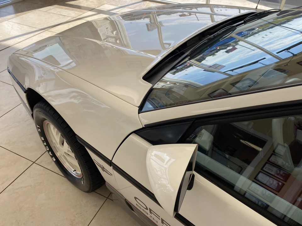 1984 Pontiac Fiero - Image 22 of 31