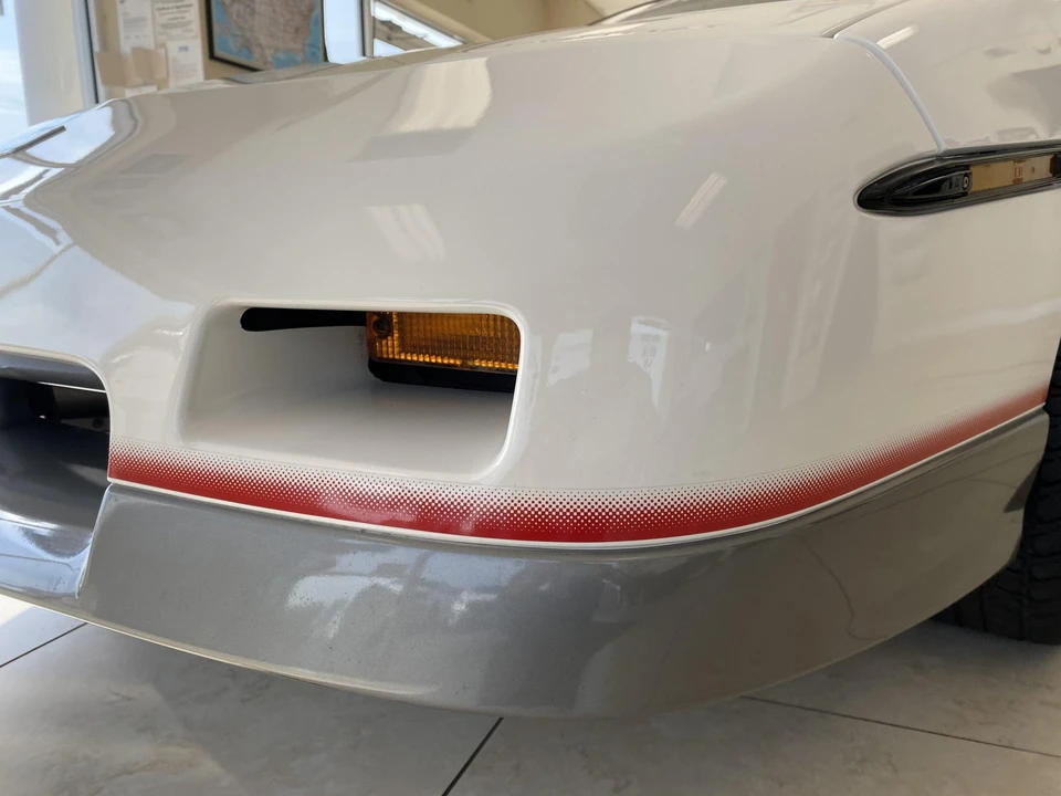 1984 Pontiac Fiero - Image 20 of 31
