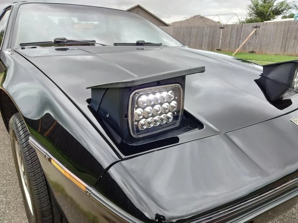 1984 Pontiac Fiero - Image 25 of 31