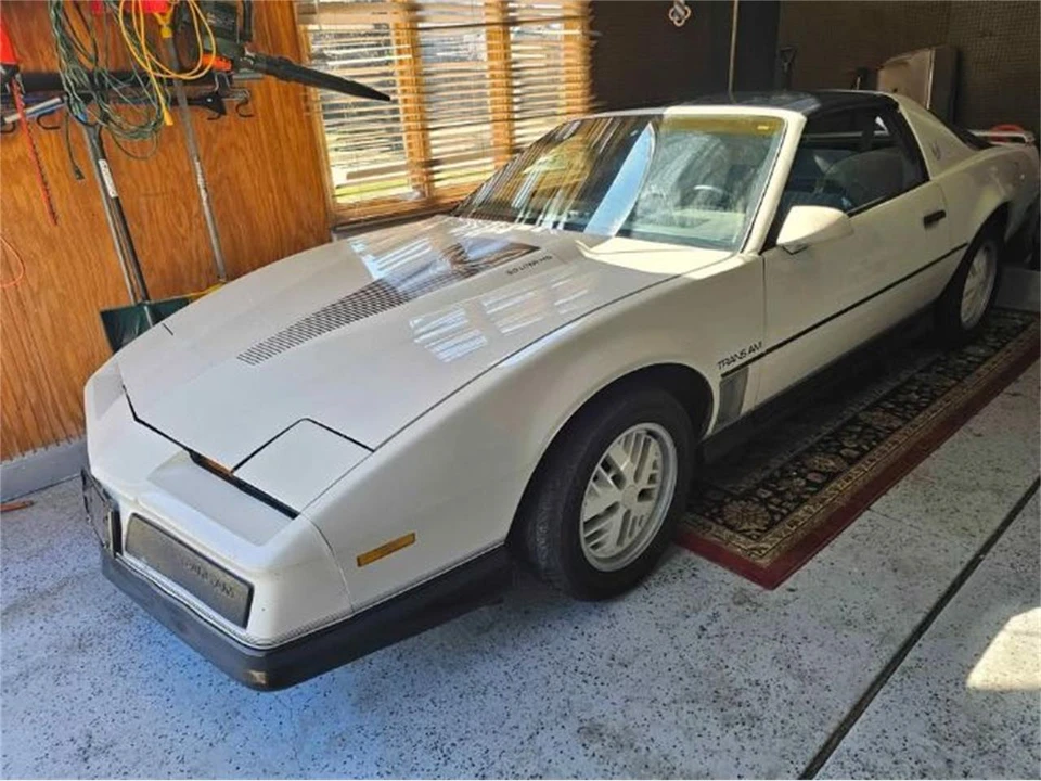 1984 Pontiac Firebird 3rd Gen - Image 10 of 21